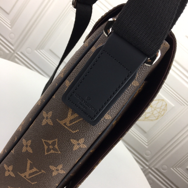 ルイヴィトンバッグ素材ディテール